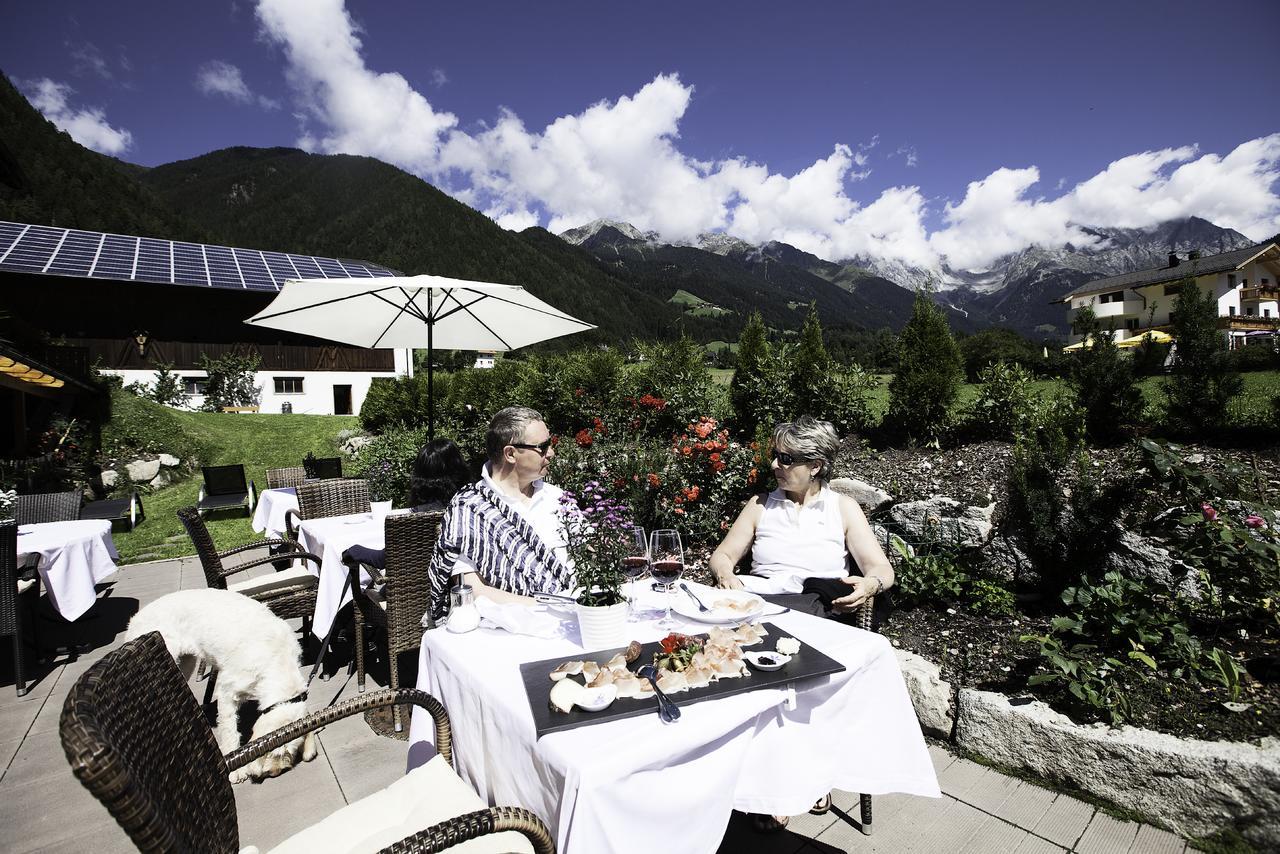 Hotel Messnerwirt Anterselva di Mezzo Ngoại thất bức ảnh
